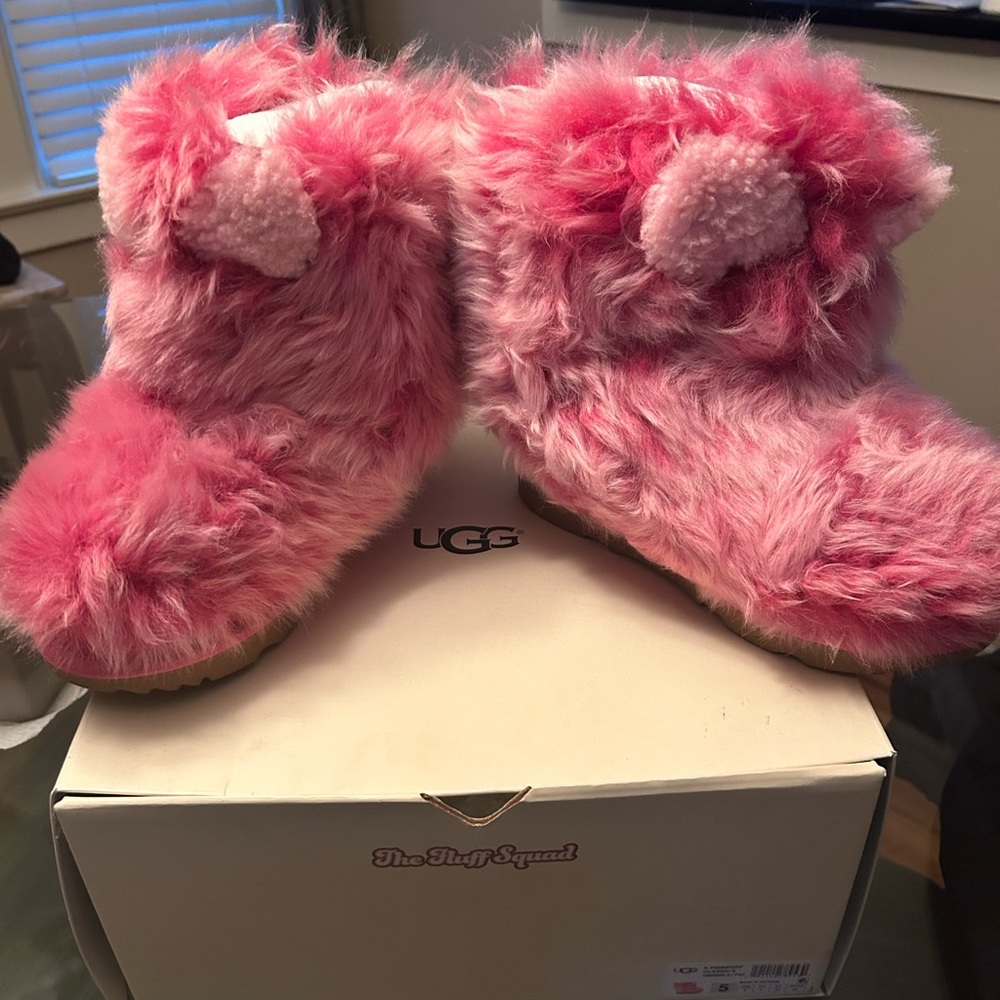 Pink Furry Uggs , never worn.